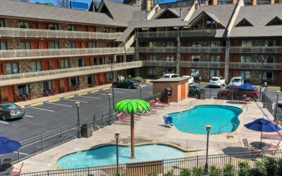 Gatlinburg & Pigeon Forge: Best Places to Stay That Won’t Break the Bank